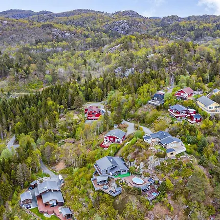 Stunning Home In Lyngdal